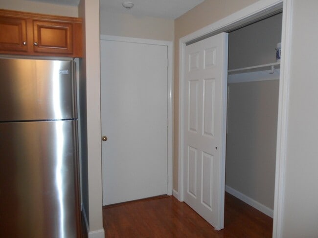 109 Capitol Hill Dr in Londonderry, NH - Building Photo - Building Photo