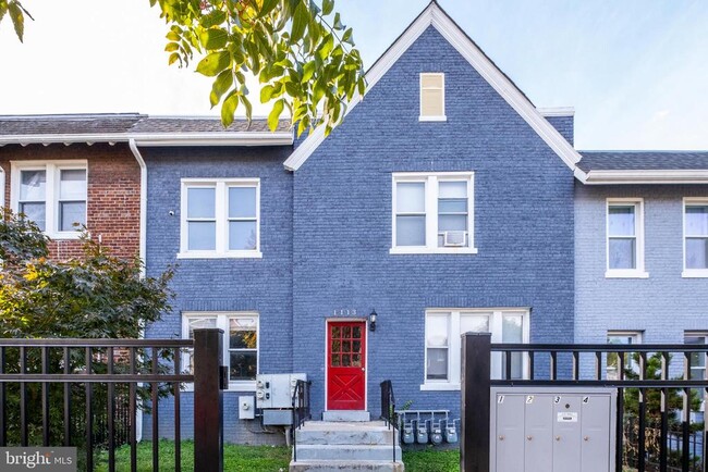 property at 1113 Penn St NE