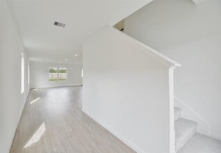 18566 Cepagatti Dr in New Caney, TX - Building Photo - Building Photo