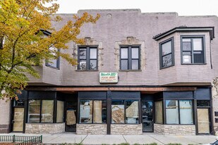2448 S Oakley Ave in Chicago, IL - Building Photo