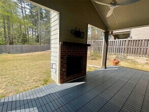 3483 Lost Oak Dr NE in Buford, GA - Foto de edificio - Building Photo