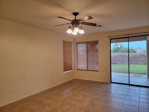 3562 E Meadowview Dr in Gilbert, AZ - Building Photo - Building Photo
