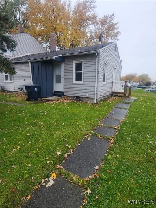 400 Sudbury Rd in Lackawanna, NY - Building Photo