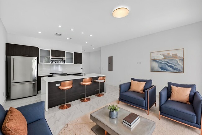 1044 NE 18th Ave in Fort Lauderdale, FL - Building Photo - Building Photo