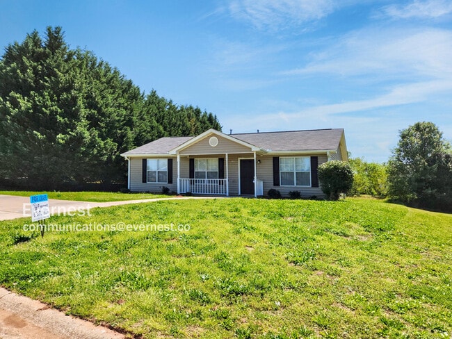 310 Dove Point in Social Circle, GA - Building Photo - Building Photo