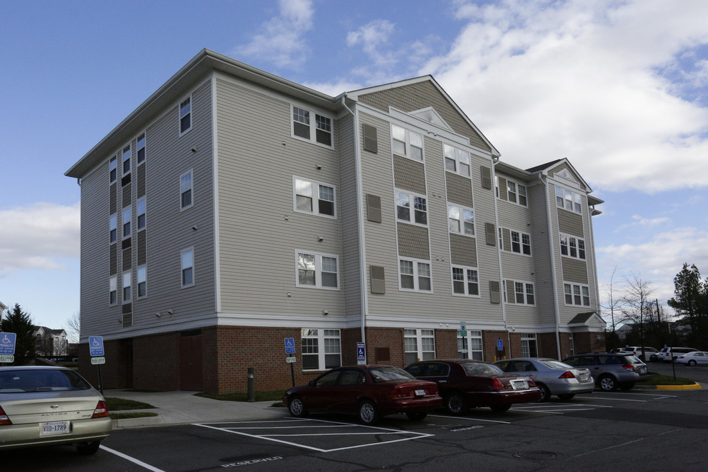 Coppermine Place - 55+/Disabled Apartments | Herndon, VA Apartments For ...