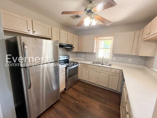 5016 Cheshire Ct, Unit 19-3 in Birmingham, AL - Foto de edificio - Building Photo