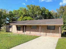 806 E 14th St in Sanford, FL - Building Photo
