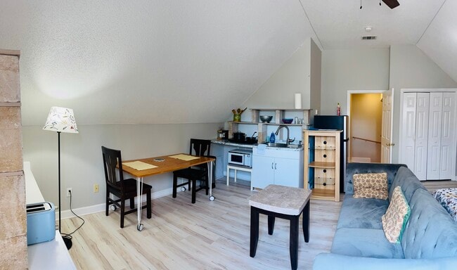 property at 18 Lee Hall Dr