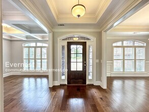 2141 Sugar Mill Dr in Nolensville, TN - Foto de edificio - Building Photo