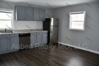 11224 E Sheley Rd in Independence, MO - Building Photo - Building Photo