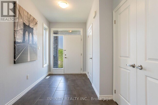 694 Chelton Rd in London, ON - Building Photo - Building Photo