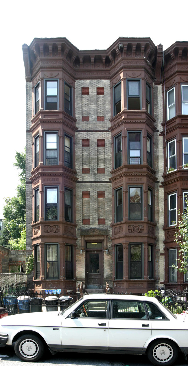 358 12th St in Brooklyn, NY - Foto de edificio - Building Photo