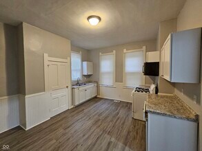 224 Iowa St in Indianapolis, IN - Building Photo - Building Photo