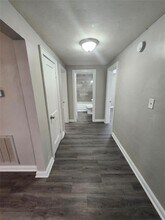 5 Burbank Dr SW in Atlanta, GA - Building Photo - Building Photo