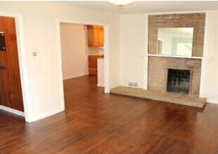 1011 N Busey Ave in Urbana, IL - Building Photo - Building Photo