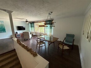 4439 Ocean Blvd in Siesta Key, FL - Foto de edificio - Building Photo