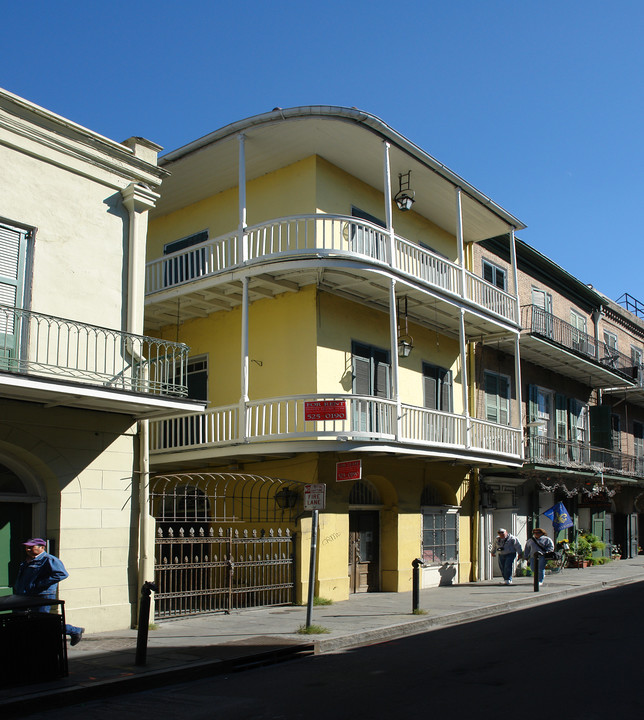 637 Toulouse St in New Orleans, LA - Foto de edificio