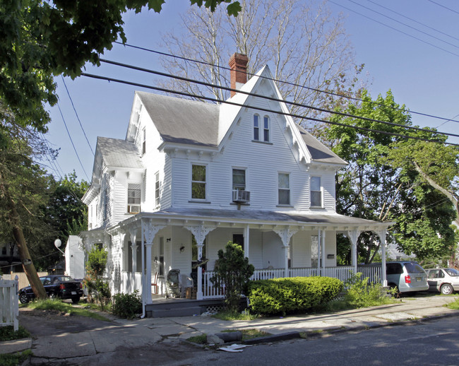 12-14 Cedar Pl in Bridgeton, NJ - Building Photo - Building Photo