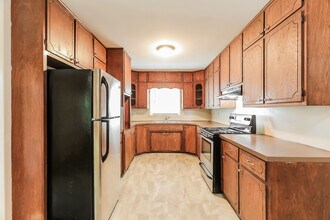 109 Howle Ave in Birmingham, AL - Foto de edificio - Building Photo