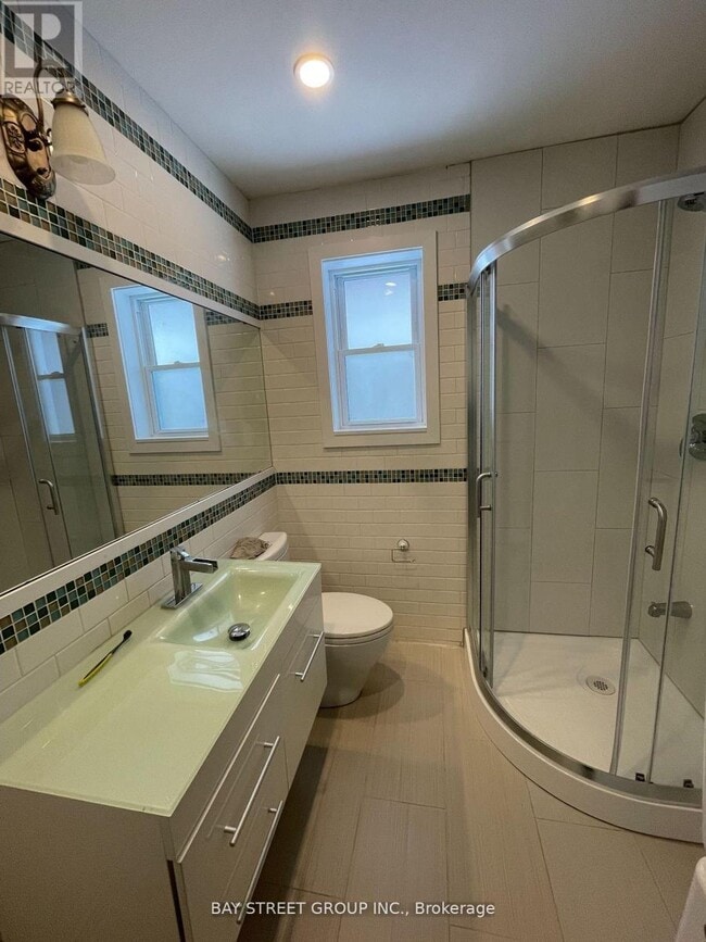 property at 370 Centre St E