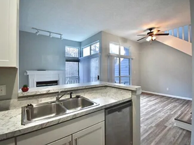 property at 1938 E Bay Pointe Dr