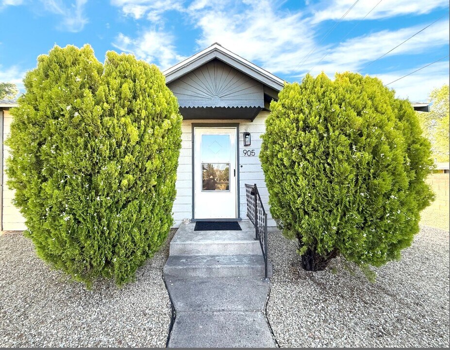 905 Dameron Dr in Prescott, AZ - Building Photo