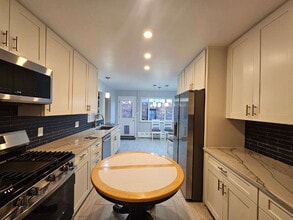 2025 Lee St in Lakewood, CO - Building Photo - Building Photo