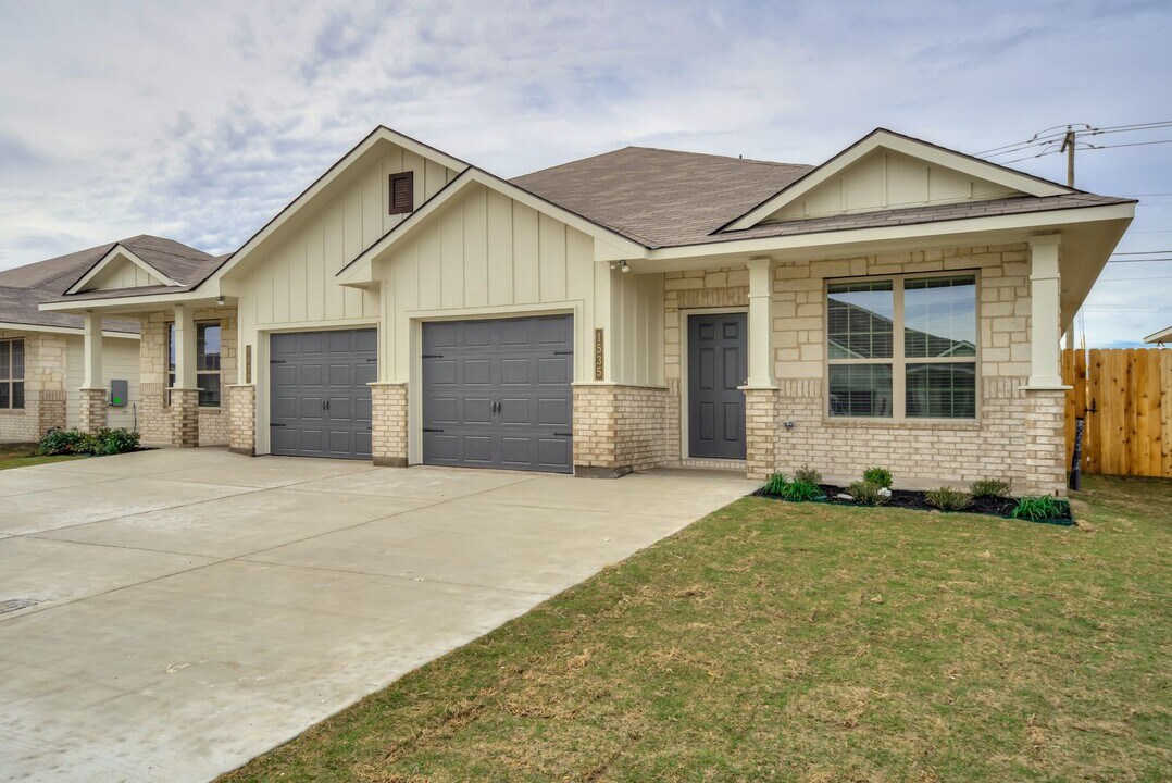1535 Case Rd in Temple, TX - Building Photo