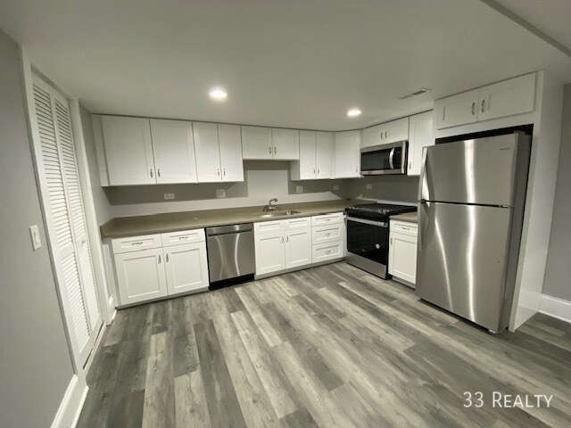 950 Pleasant St-Unit -G in Oak Park, IL - Building Photo - Building Photo