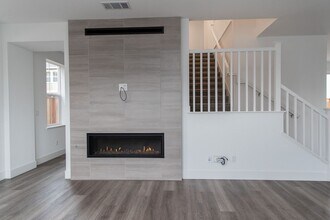 2607 California Ave in Marina, CA - Building Photo - Building Photo