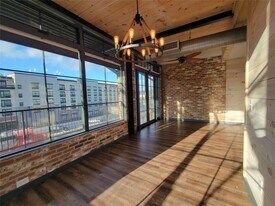 550 E Main St in Blue Ridge, GA - Building Photo