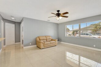 212 Palmetto Dr in West Palm Beach, FL - Building Photo - Building Photo