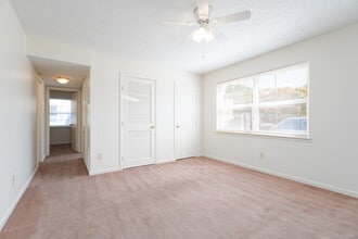 633 Princeton Pkwy, Unit 2 in Owensboro, KY - Foto de edificio - Building Photo