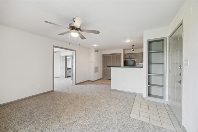 1710 W T C Jester Blvd in Houston, TX - Building Photo - Building Photo
