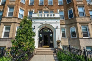 117 Park Dr in Boston, MA - Building Photo