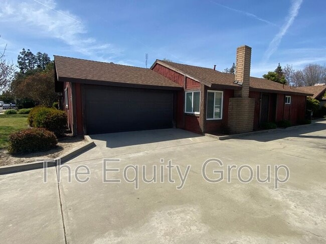 property at 5716 W Robinwood Ave