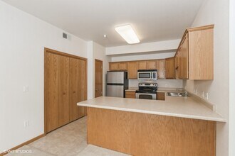 60 E Jefferson St, Unit 1 in North Liberty, IA - Building Photo - Building Photo