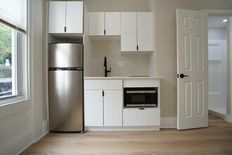 157 Dorchester St, Unit 18 in Boston, MA - Foto de edificio - Building Photo