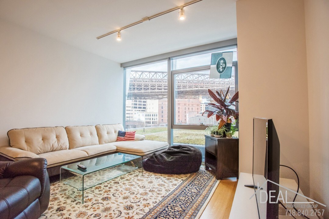 57 Water St-Unit -1002 in Brooklyn, NY - Building Photo