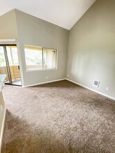9942 SE Talbert St, Unit 9942 SE Talbert in Happy Valley, OR - Building Photo - Building Photo
