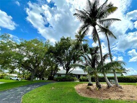 7804 SW 179th Terrace in Palmetto Bay, FL - Building Photo