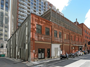 Nobu Residences in Toronto, ON - Building Photo - Building Photo