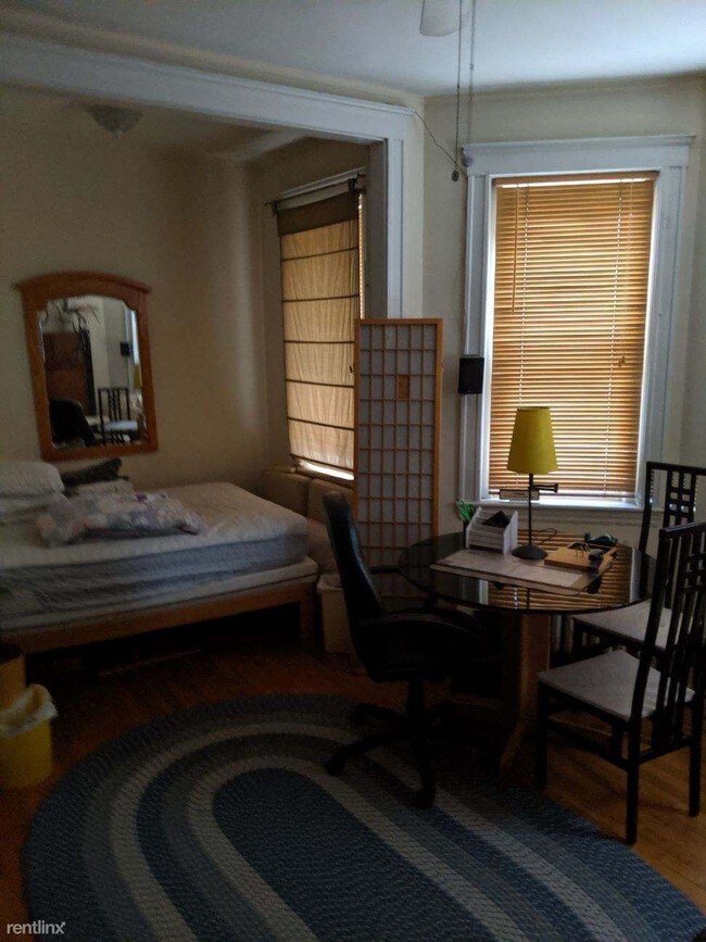 319 Allston St-Unit -Apt 3 in Boston, MA - Building Photo - Building Photo