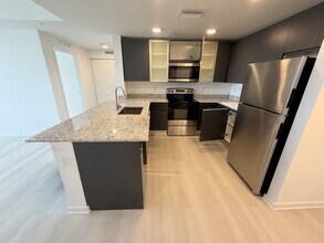 5587 Millenia Blvd in Orlando, FL - Building Photo - Building Photo