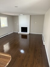 164 Elizabeth Ave in Westfield, MA - Foto de edificio - Building Photo