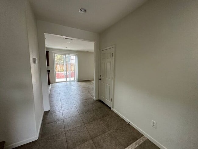 1985 Peaceful Valley Dr in Reno, NV - Building Photo - Building Photo