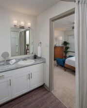 Reserve at White Oak in Baton Rouge, LA - Foto de edificio - Building Photo