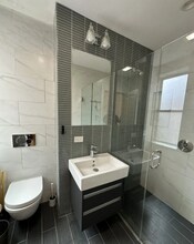 28 Myrtle St, Unit Myrtle St #2 in Boston, MA - Building Photo - Building Photo