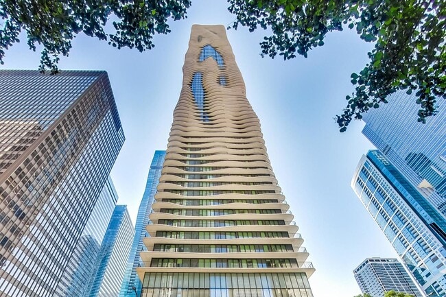 property at 225 N Columbus Dr